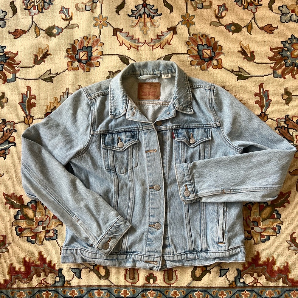 Levi's Light Wash Blue Denim Jacket - 90s Y2K
